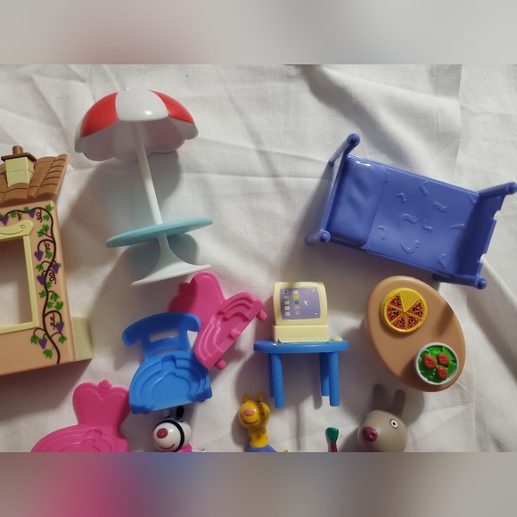 : Huge 33pc Lot of peppa pig toys grocery pizza store car figures school house - Picture 8 of 16